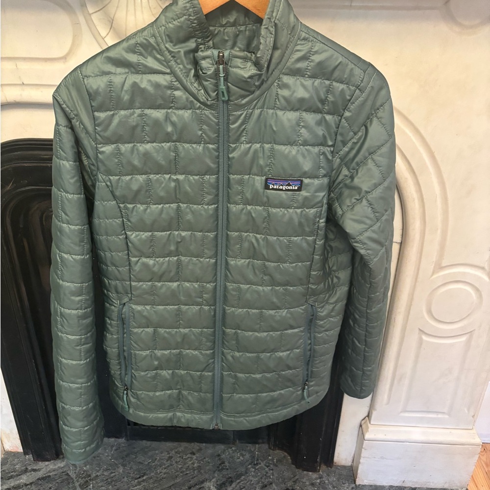 Patagonia Women's Green Puffer Jacket